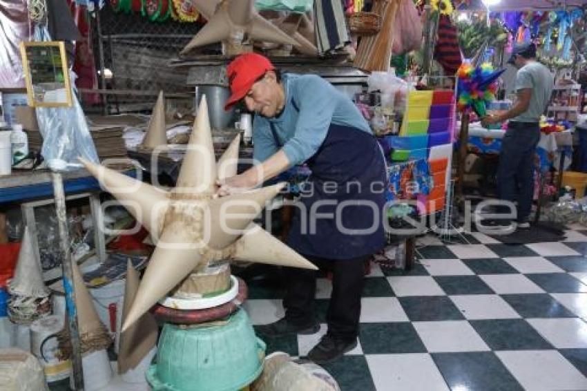 PIÑATAS . MERCADO