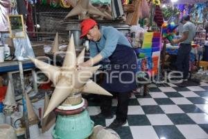 PIÑATAS . MERCADO