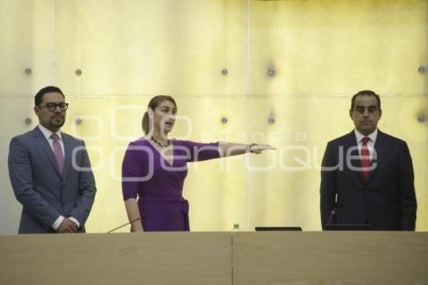 TOMA DE PROTESTA . TITULAR DE LA FGE