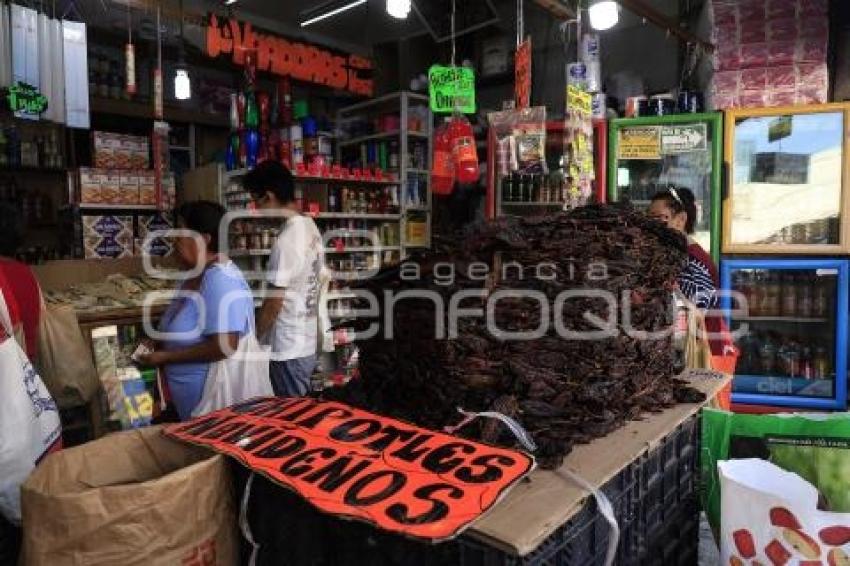 VENTA DE BACALAO Y CHIPOTLE