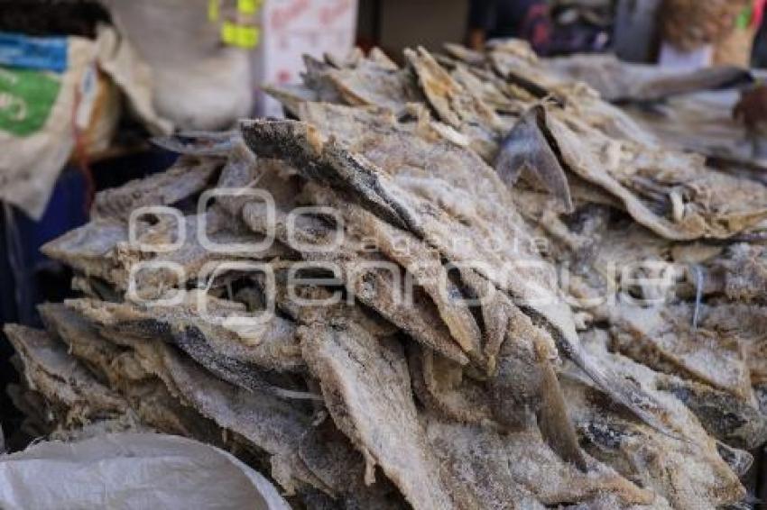 VENTA DE BACALAO Y CHIPOTLE
