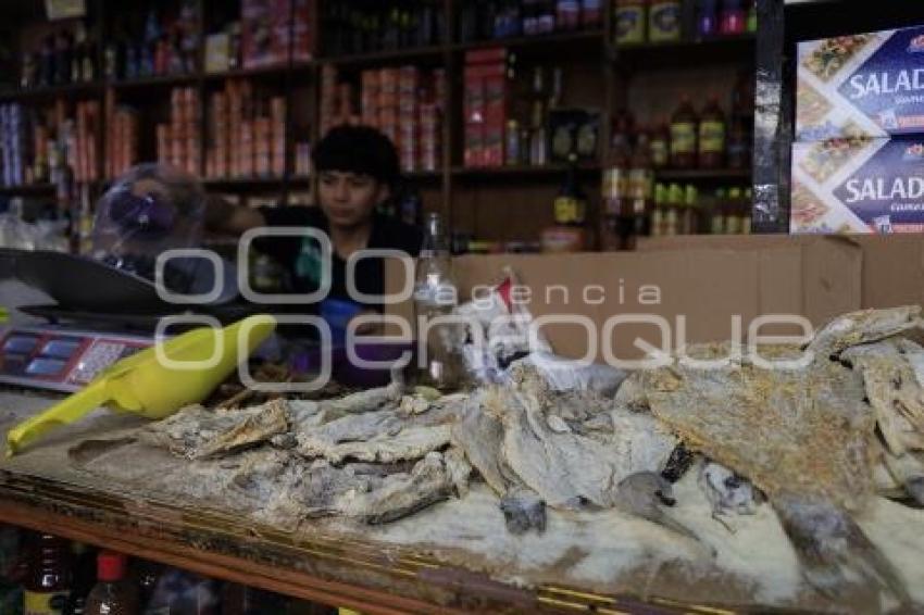 VENTA DE BACALAO Y CHIPOTLE