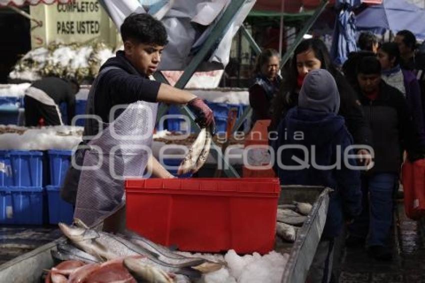 MARISCOS . MERCADO 5 DE MAYO