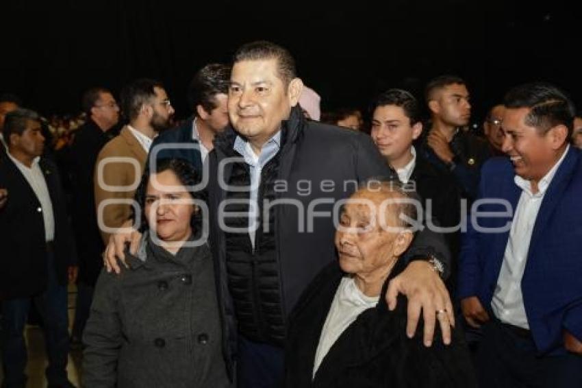 GOBIERNO ESTATAL . CENA NAVIDEÑA