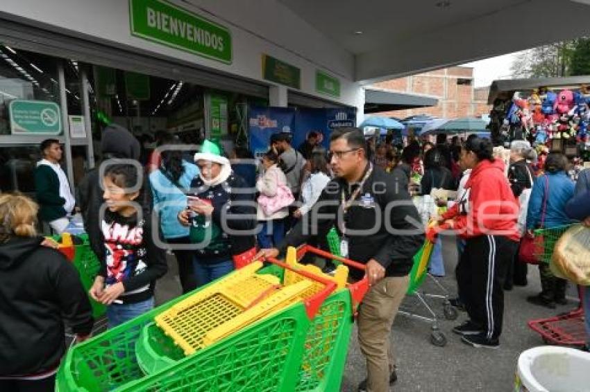 TLAXCALA . COMPRAS NAVIDEÑAS