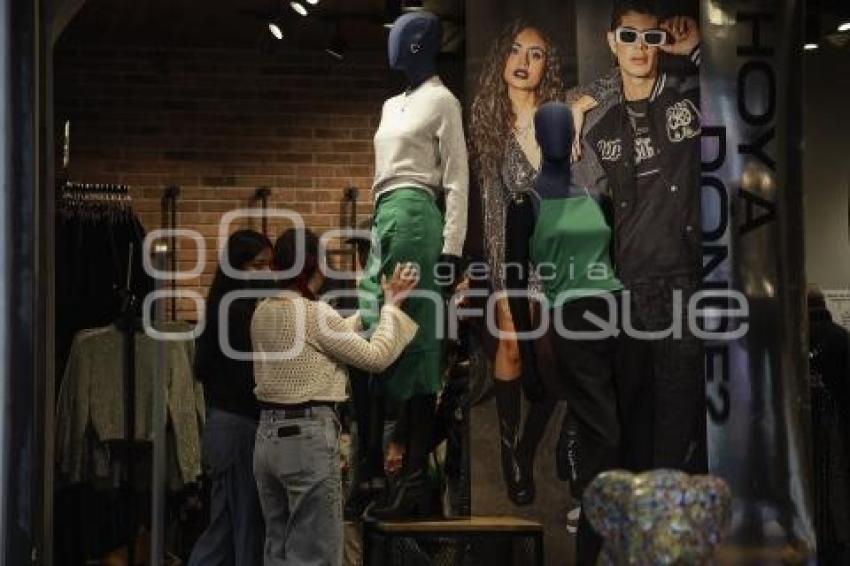 COMPRAS NAVIDEÑAS . CENTRO