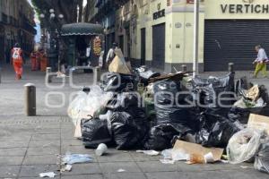 NAVIDAD . BASURA