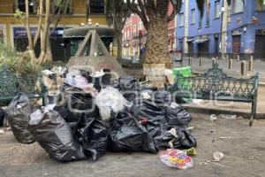 NAVIDAD . BASURA