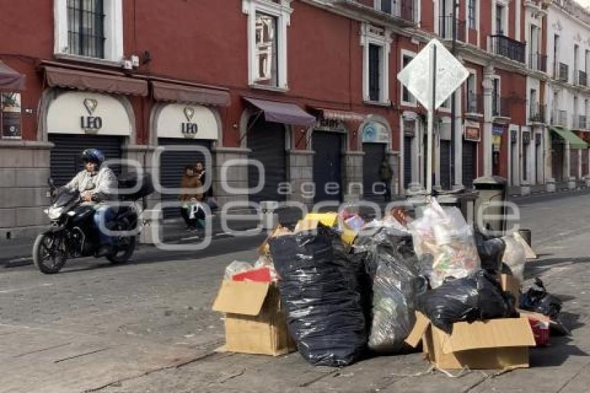 NAVIDAD . BASURA