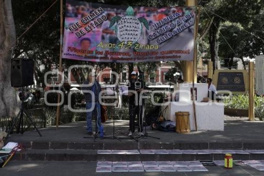 MITIN POR AYOTZINAPA