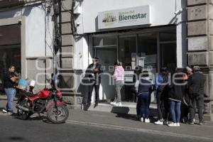 BANCOS Y DEPENDENCIAS ABIERTOS