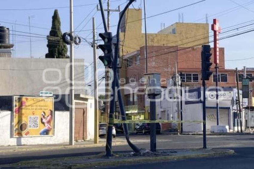 4 PONIENTE . POSTE