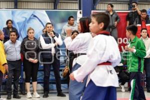 GOBIERNO ESTATAL . PABELLÓN OLÍMPICO