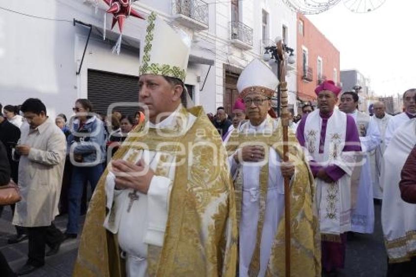 PROCESIÓN . AÑO JUBILAR