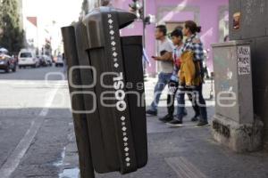 BOTE DE BASURA . LOGO AYUNTAMIENTO