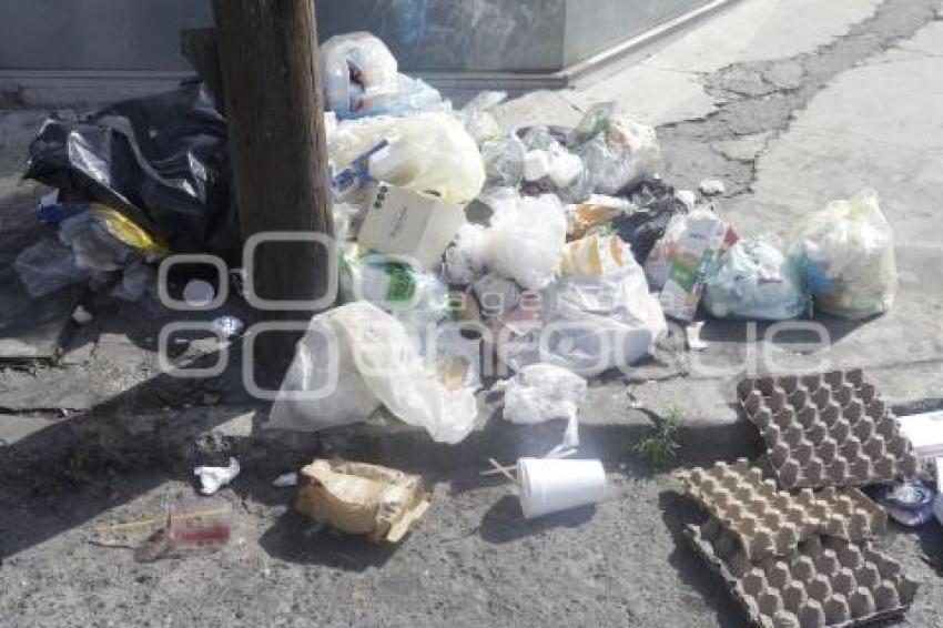 MONTONERAS DE BASURA