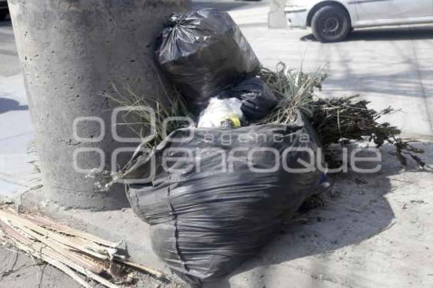 MONTONERAS DE BASURA