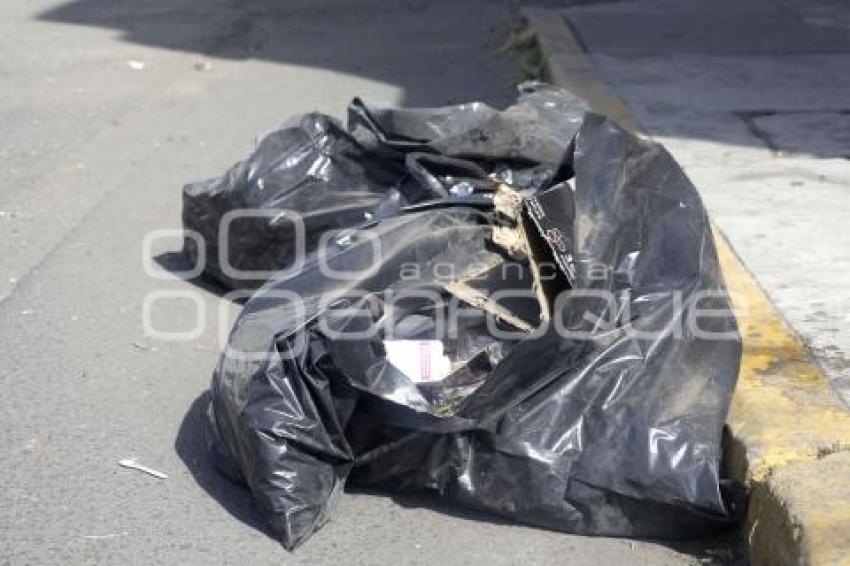 MONTONERAS DE BASURA