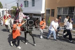 DESFILE DE LOS MOROS