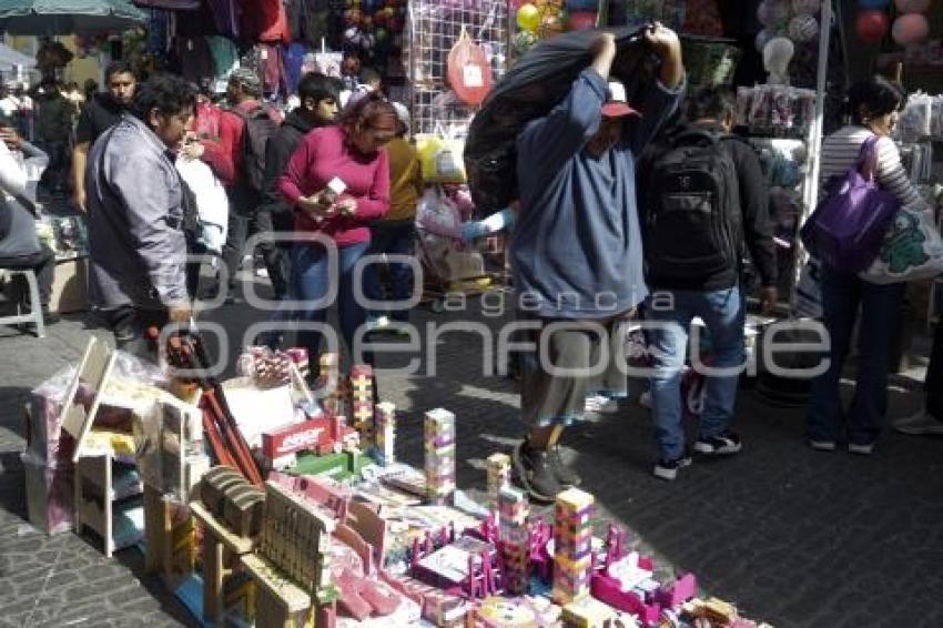 ECONOMÍA . JUGUETES