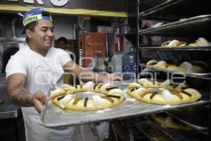 ELABORACIÓN DE ROSCA DE REYES