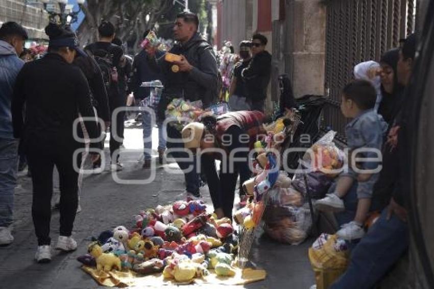 AMBULANTES . CALLE 5 DE MAYO