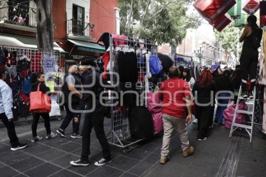 AMBULANTES . CALLE 5 DE MAYO