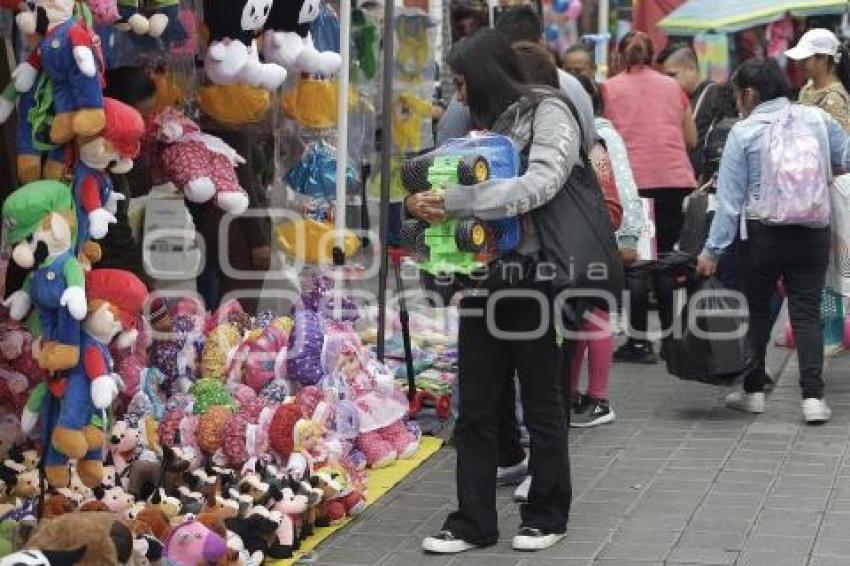 VENTA DE JUGUETES . CENTRO
