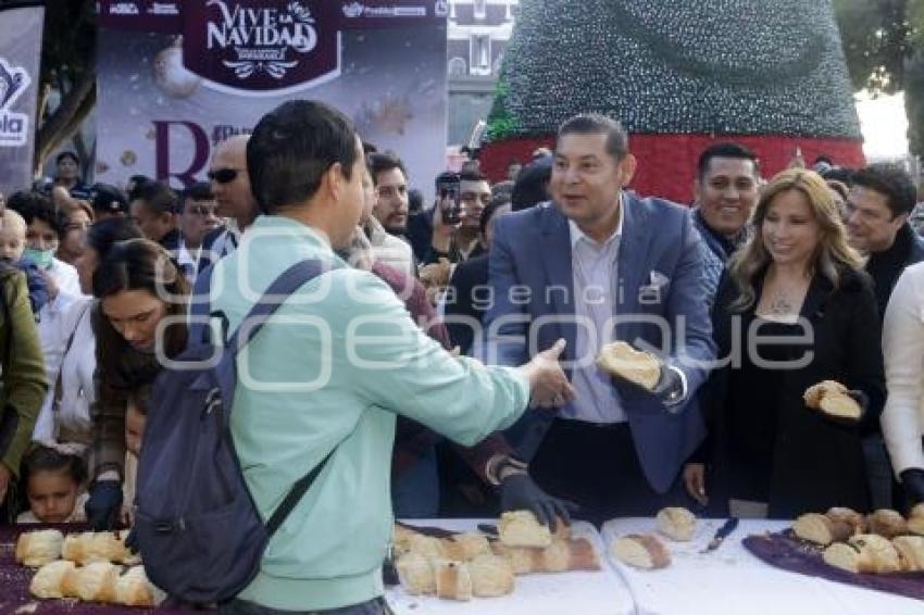 ROSCA DE REYES MONUMENTAL