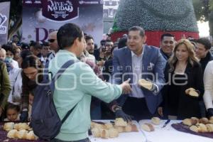 ROSCA DE REYES MONUMENTAL