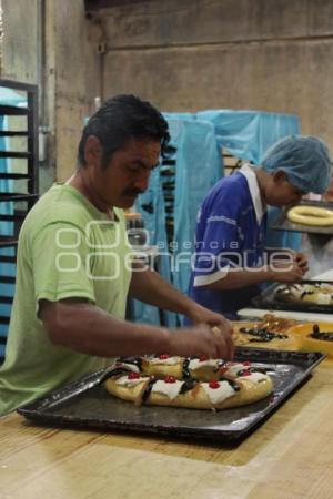 ACATLÁN . ELABORACIÓN ROSCA DE REYES