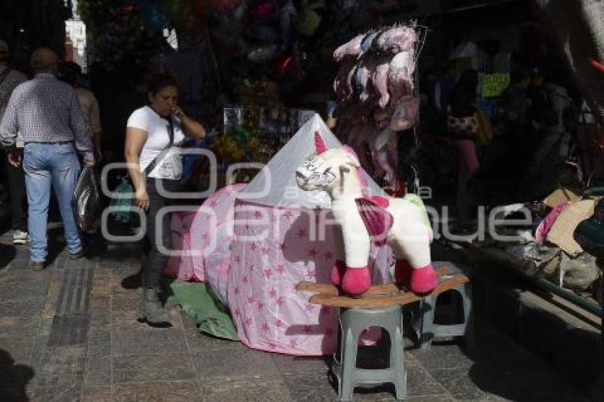 AMBULANTES . CALLE 5 DE MAYO