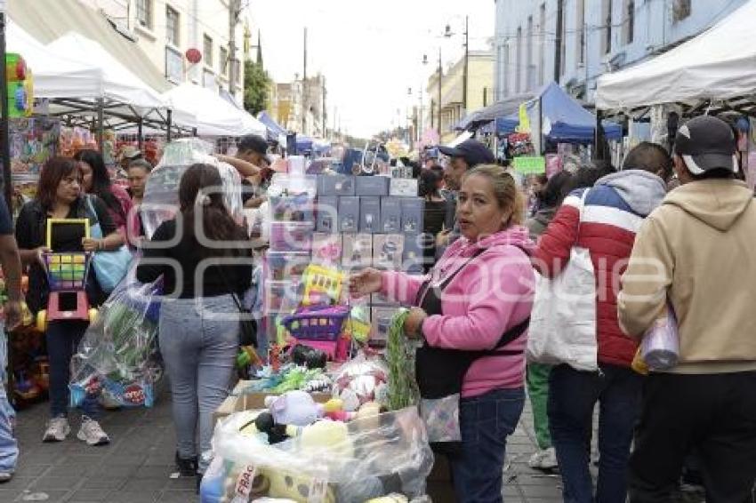 VENTA DE JUGUETES . CENTRO