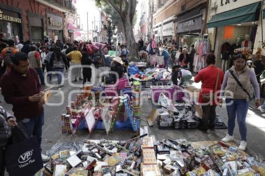 AMBULANTES . CALLE 5 DE MAYO