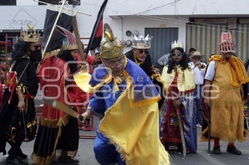 TRADICIONES . DOCE PARES DE FRANCIA