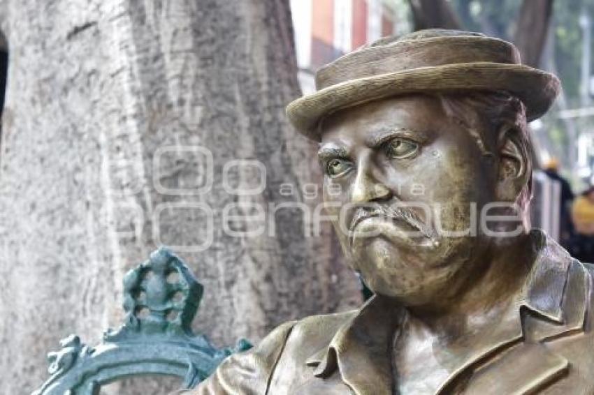 ESCULTURA . CAPULINA