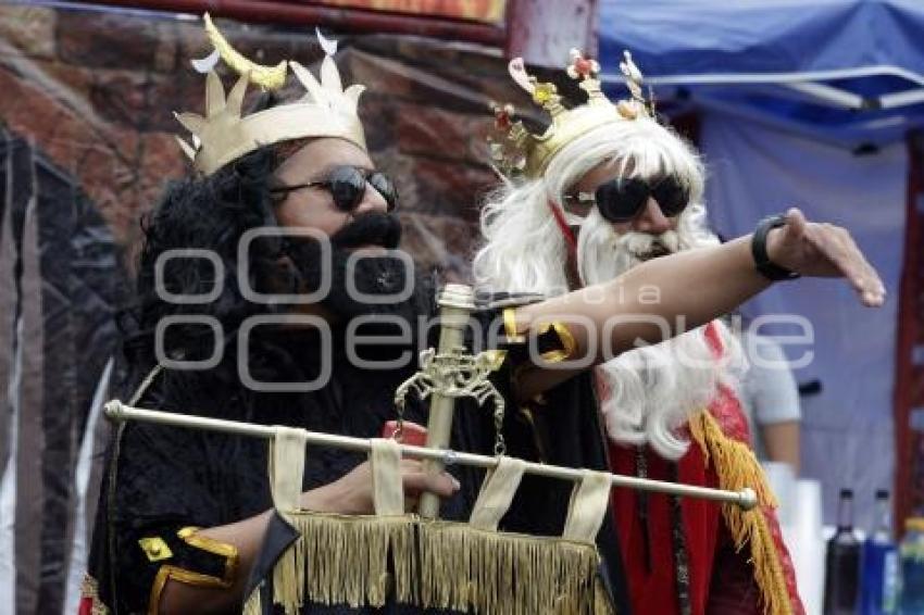 TRADICIONES . DOCE PARES DE FRANCIA