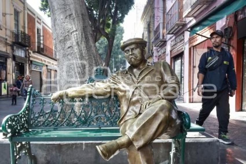 ESCULTURA . CAPULINA