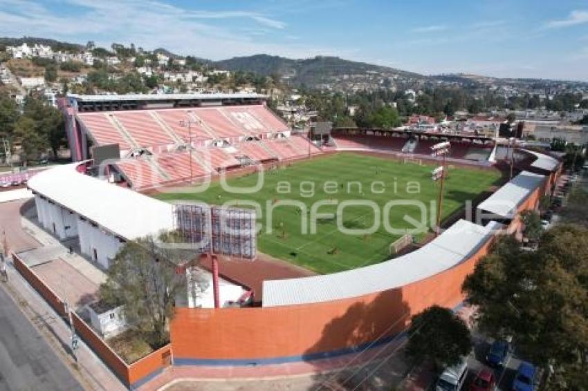 TLAXCALA . MANTENIMIENTO ESTADIO TLAHUICOLE