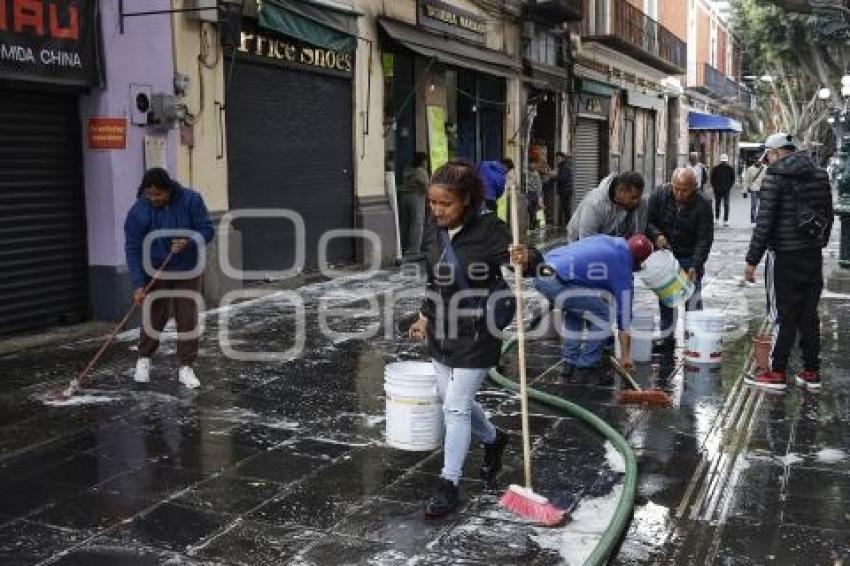 AMBULANTES . LIMPIEZA
