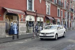 CALLE 5 DE MAYO . SIN AMBULANTES