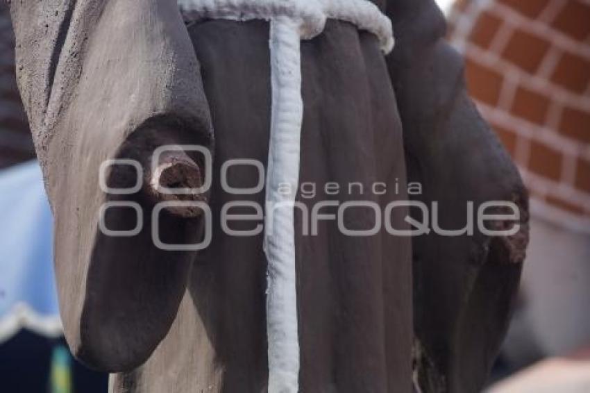 VANDALIZAN ESTATUA EL PARIAN