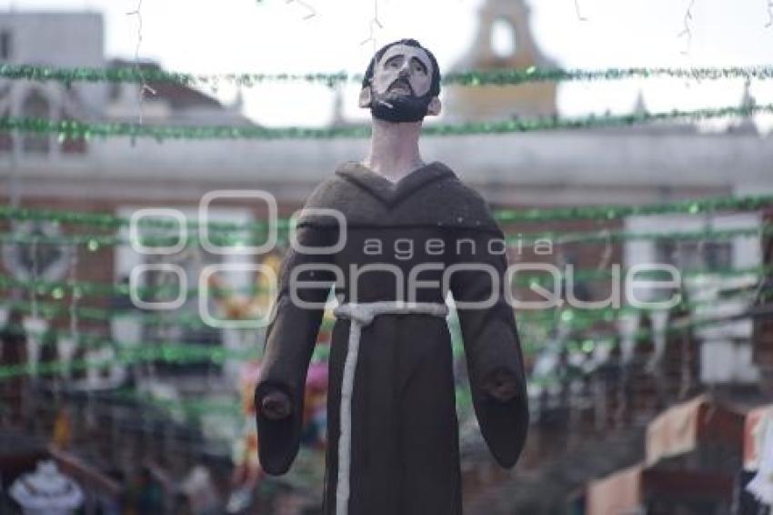 VANDALIZAN ESTATUA EL PARIAN