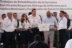 ACATLÁN . VISITA GOBERNADOR