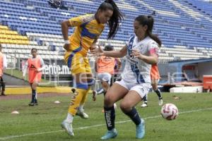 FÚTBOL FEMENIL . PUEBLA VS TIGRES