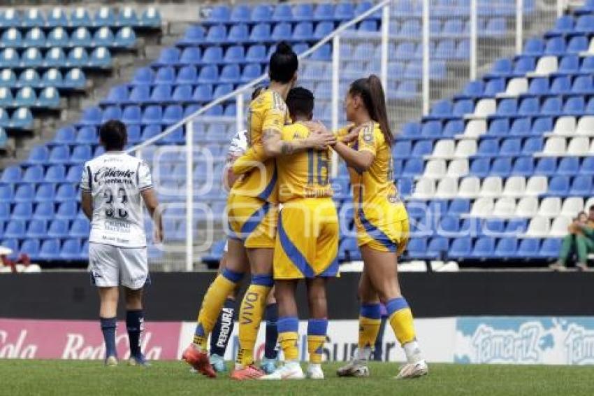 FÚTBOL FEMENIL . PUEBLA VS TIGRES