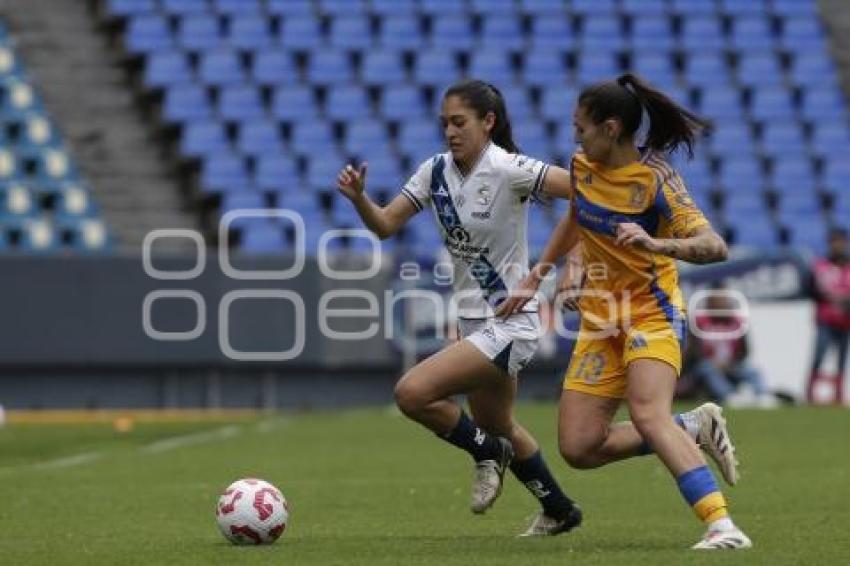 FÚTBOL FEMENIL . PUEBLA VS TIGRES