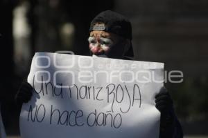 PAYASOS . MANIFESTACIÓN