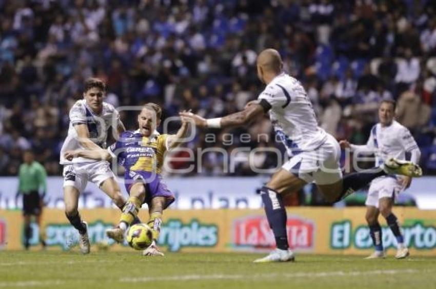 FÚTBOL . CLUB PUEBLA VS SAN LUIS