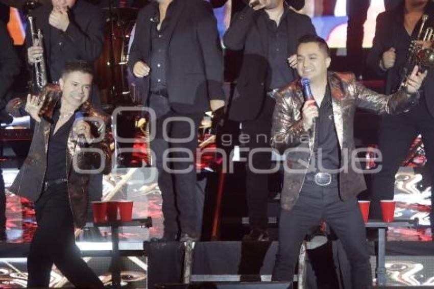 JORGE MEDINA Y JOSI CUEN